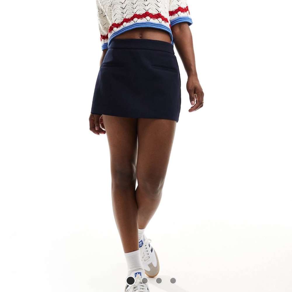 Stradivarius Navy Mini Skirt/Skort
